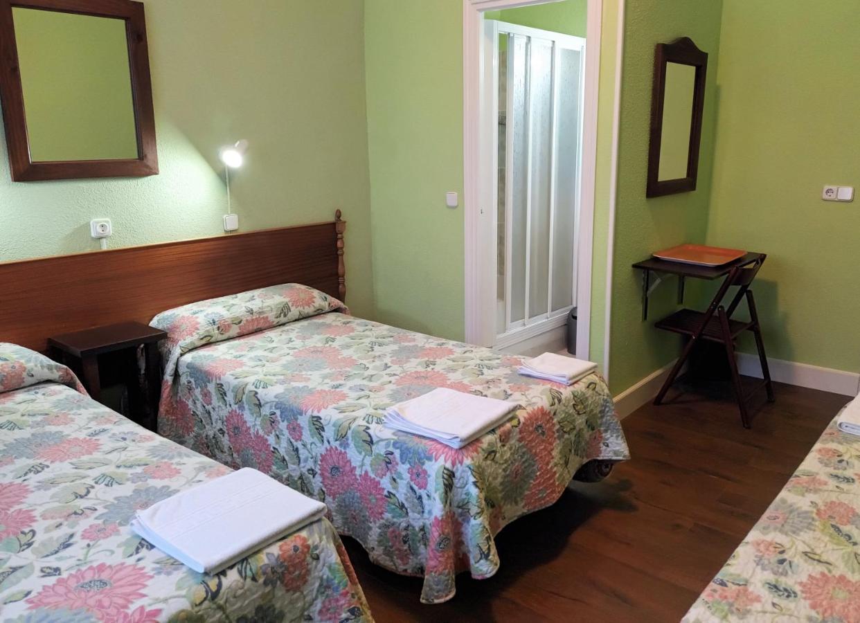 Hostal San Martin Madrid Buitenkant foto